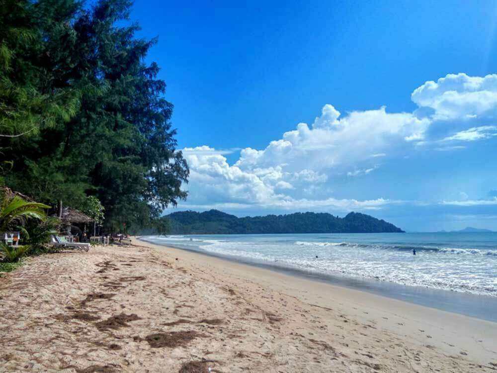 พาเที่ยวเกาะพยาม ระนอง